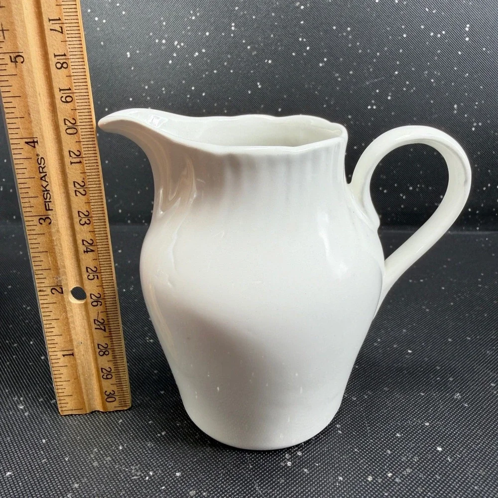 Casablanca Arita by Santa Clara White Ironstone Creamer Pitcher Spain 4in Tall